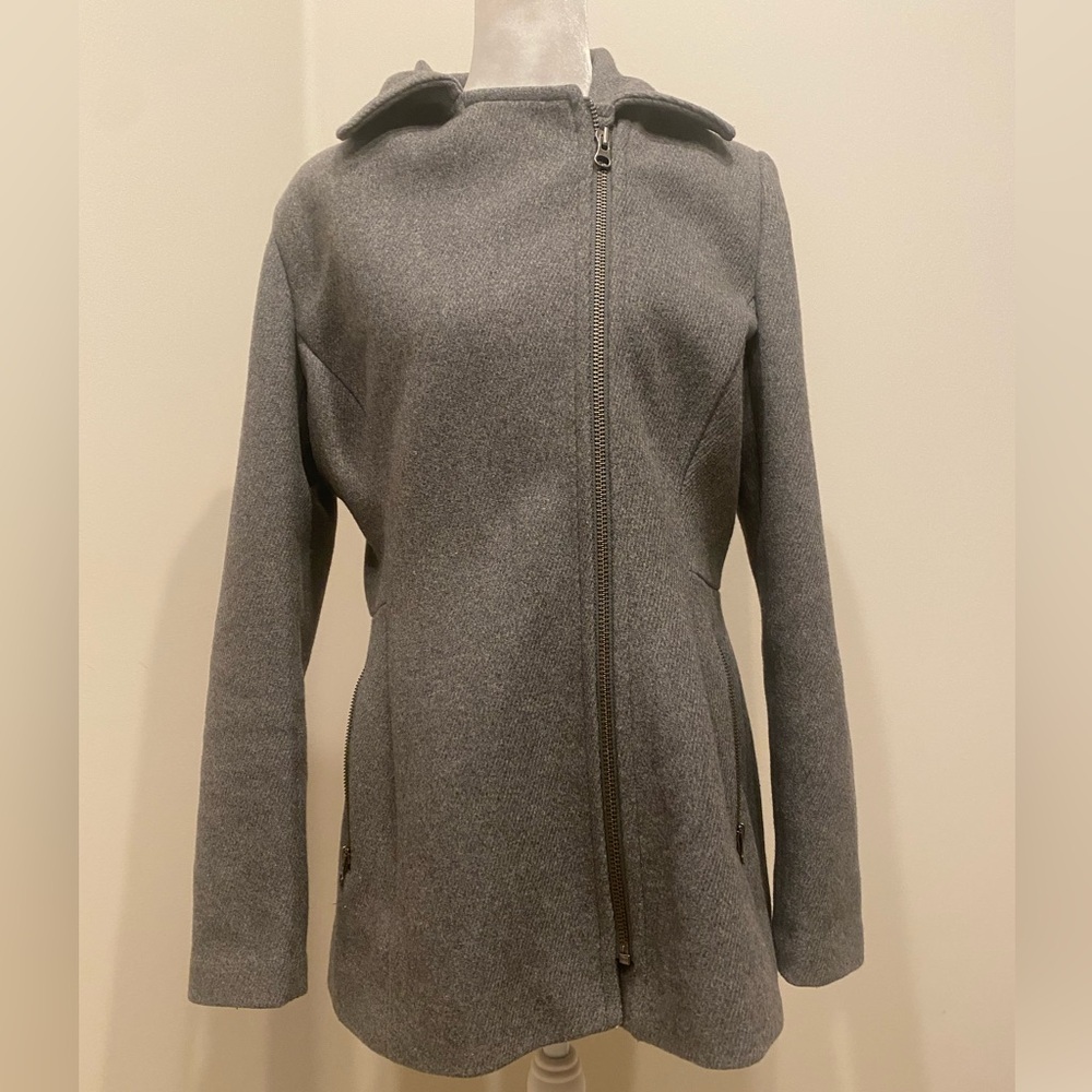 Kristen Blake Charcoal Trench Coat Wool Blend, Zip up, Size M, zip pockets.